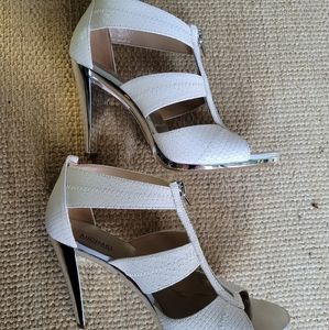 Michael Kors Berkley T-Strap sandals